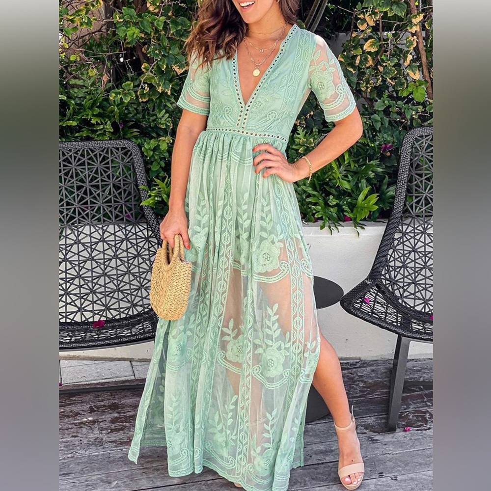 Mermaid’s closet size M sage green maxi dress